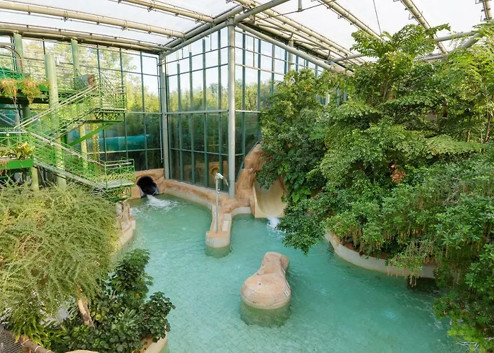 Village de vacances Center Parcs Le D’ailette 5*